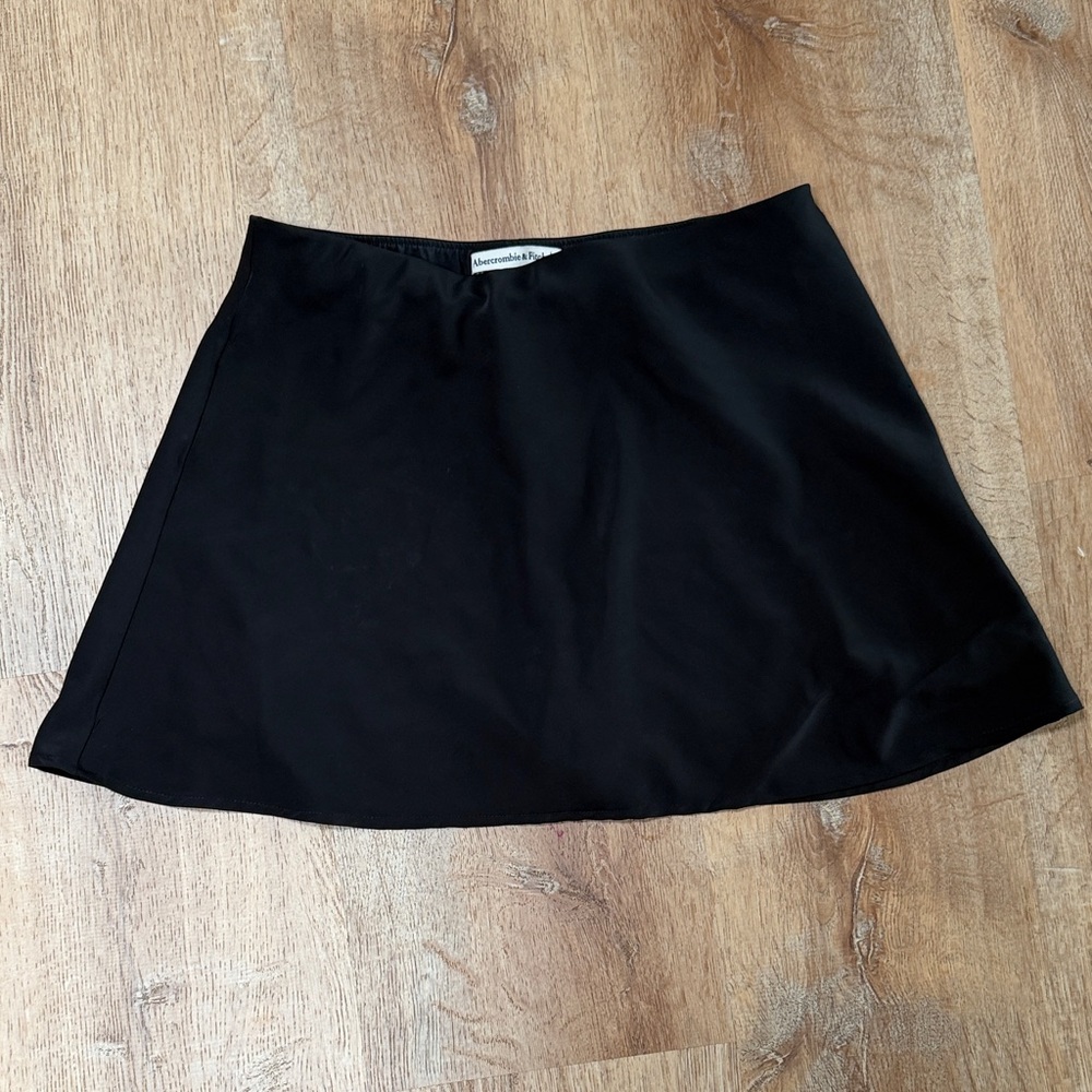 abercrombie silky skirt with shorts!